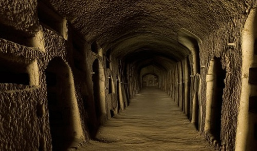 Catacombe-san-gennaro_500.jpg